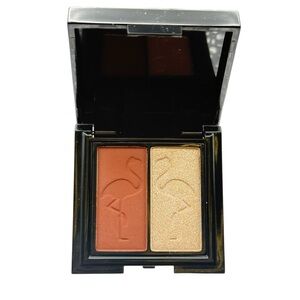 Shaina B Shimmering Eyeshadow Duo